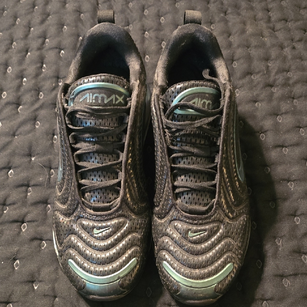 Nike Air Max 720 Sneakers